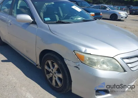 2011 Toyota Camry z USA, uszkodzony, nr VIN 4T4BF3EK4BR095128